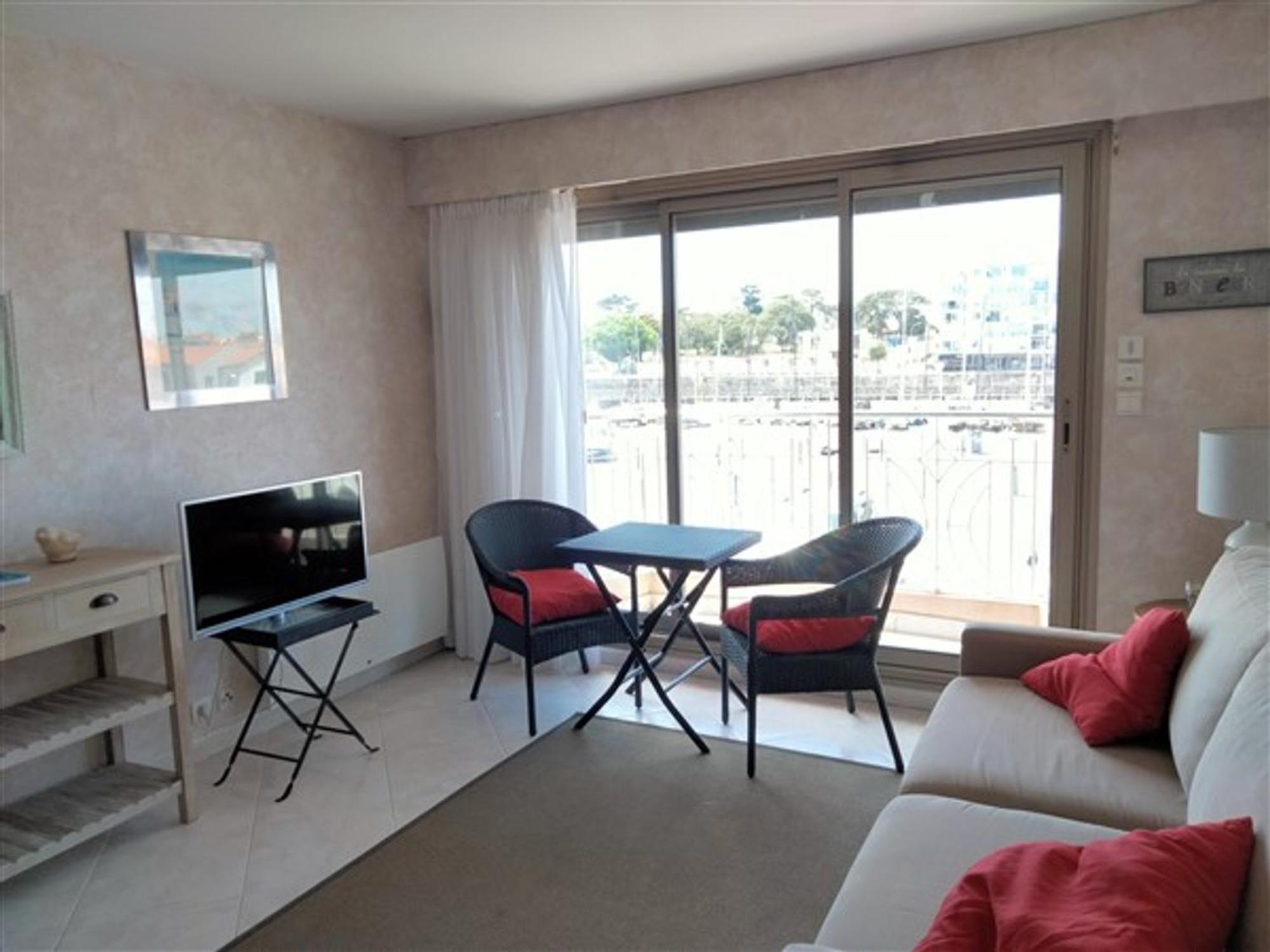 Studio Alcove - Face Au Chenal, 50M Plage/Port, 700M Centre-Ville, Capacite 3 Pers., Confort Moderne - Fr-1-331-202 Les Sables-dʼOlonne Exterior foto
