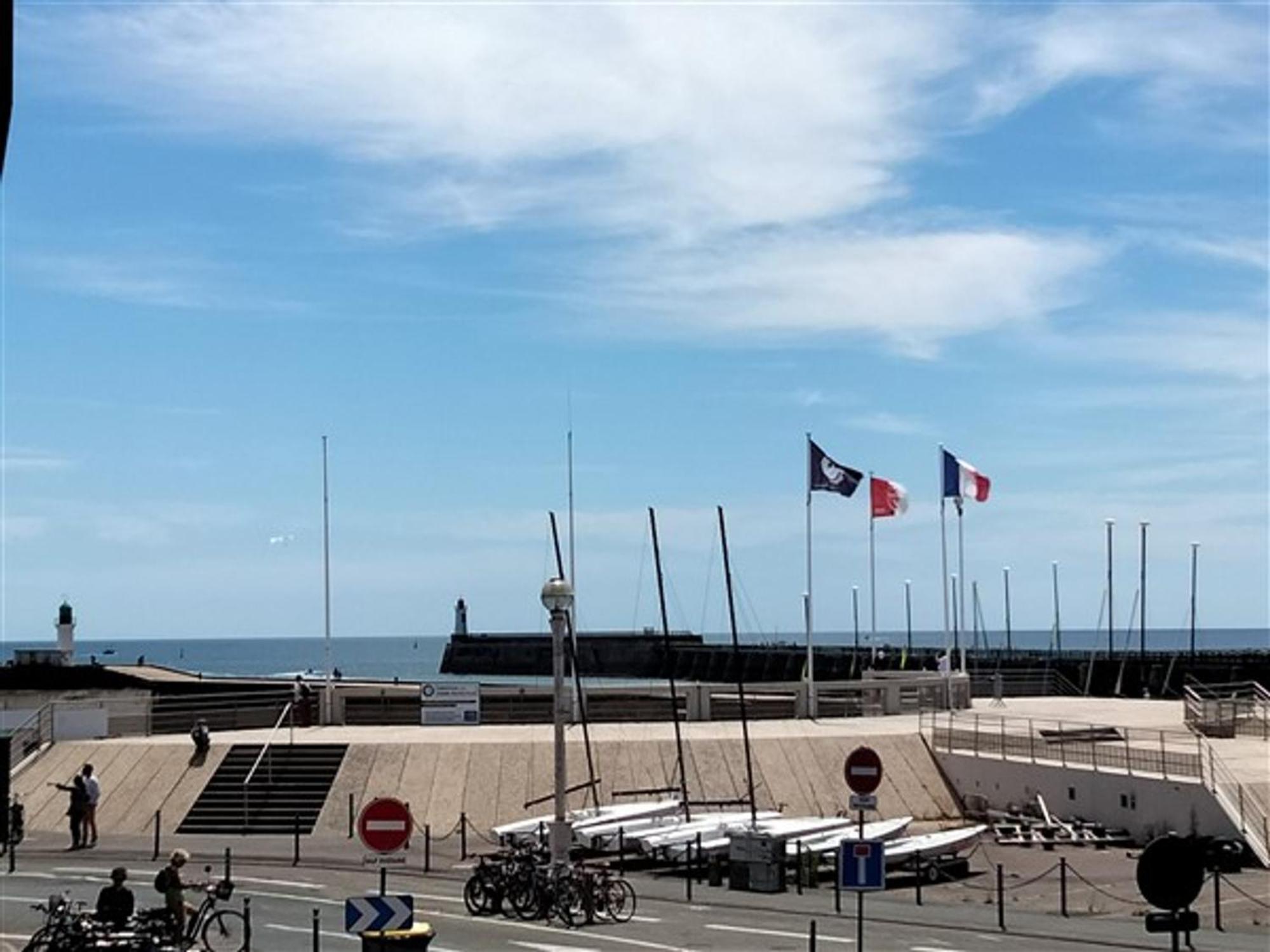Studio Alcove - Face Au Chenal, 50M Plage/Port, 700M Centre-Ville, Capacite 3 Pers., Confort Moderne - Fr-1-331-202 Les Sables-dʼOlonne Exterior foto